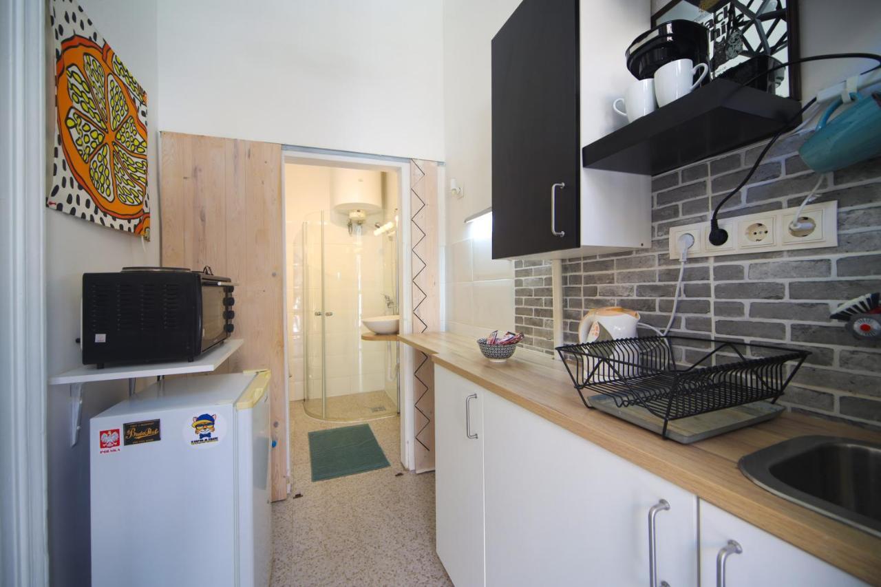 Cosy Studio Apartment With Airconditioner Budapest Exteriör bild